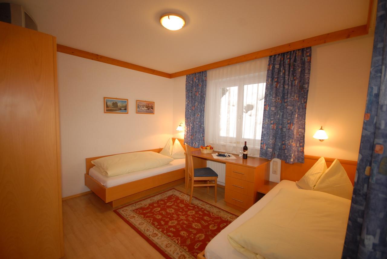 Jugendpension Muellauerhof Saalbach-Hinterglemm Exterior photo